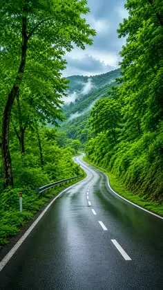 بازرسی نهایی جاده با استفاده از تجهیزات تخصصی و آزمایش مقاومت آسفالت